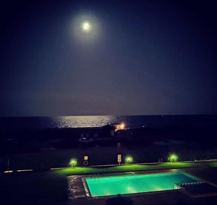 Apartamento Completo Frente Al Mar Creixell Exteriör bild